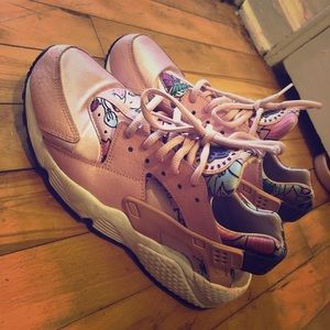 Women’s Nike Air Huarache